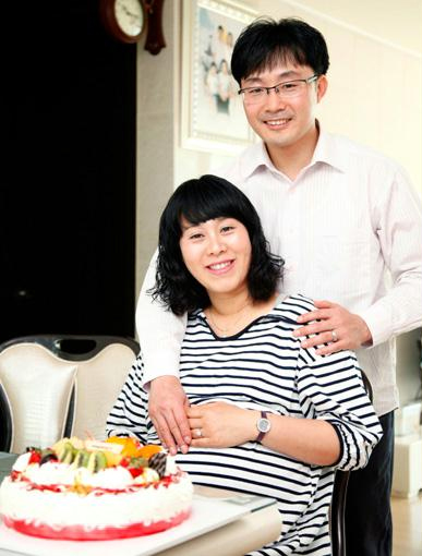 포스코ICT, 케이크와 편지로 직원 사기 진작 관련 사진