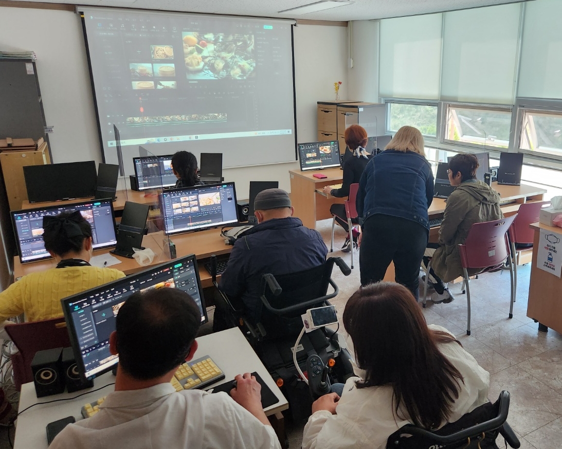 포스코DX와 함께 유튜브 크리에이터 꿈을 키워요 관련 사진